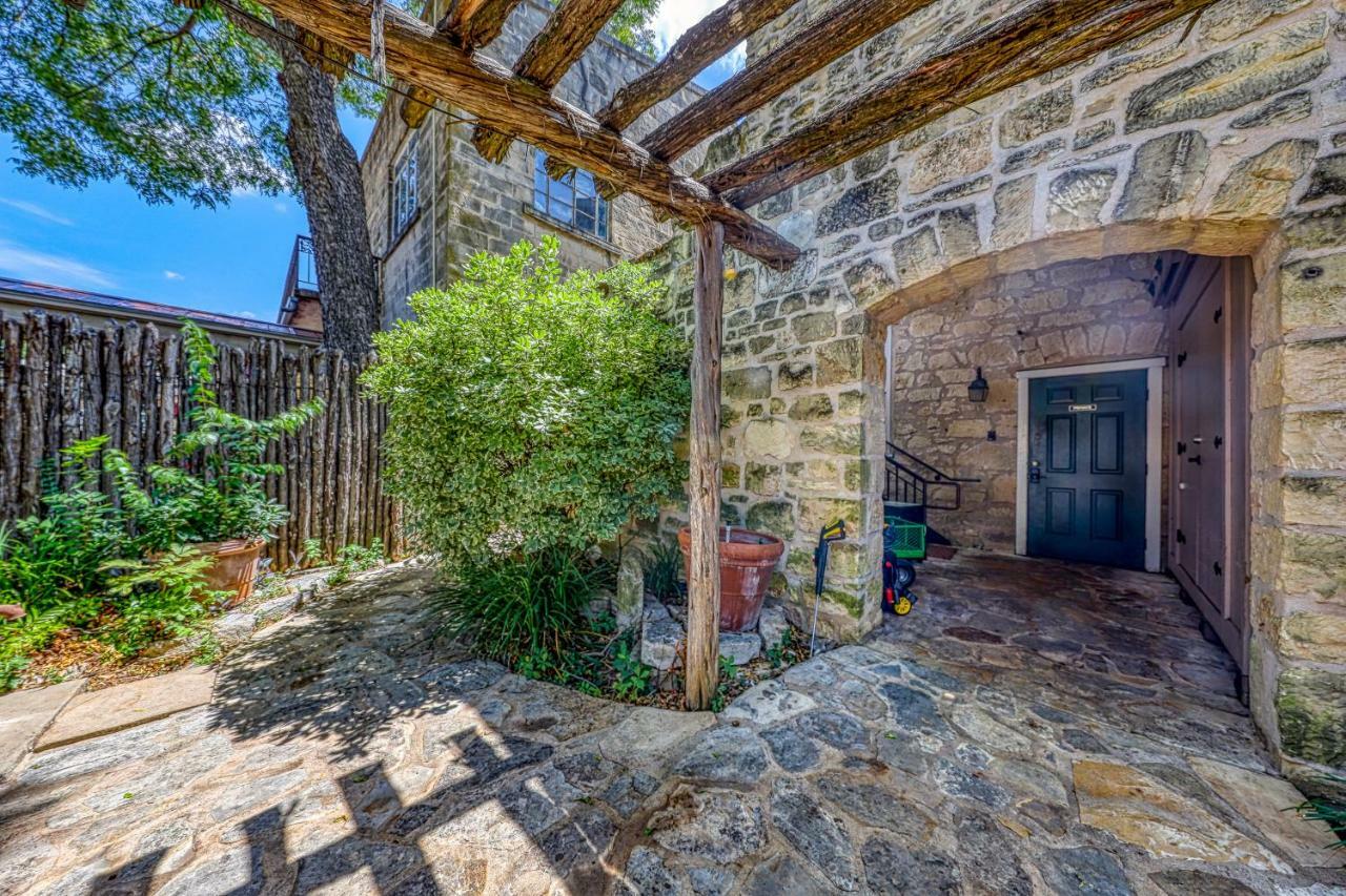 Eden's Gate Villa Fredericksburg Buitenkant foto