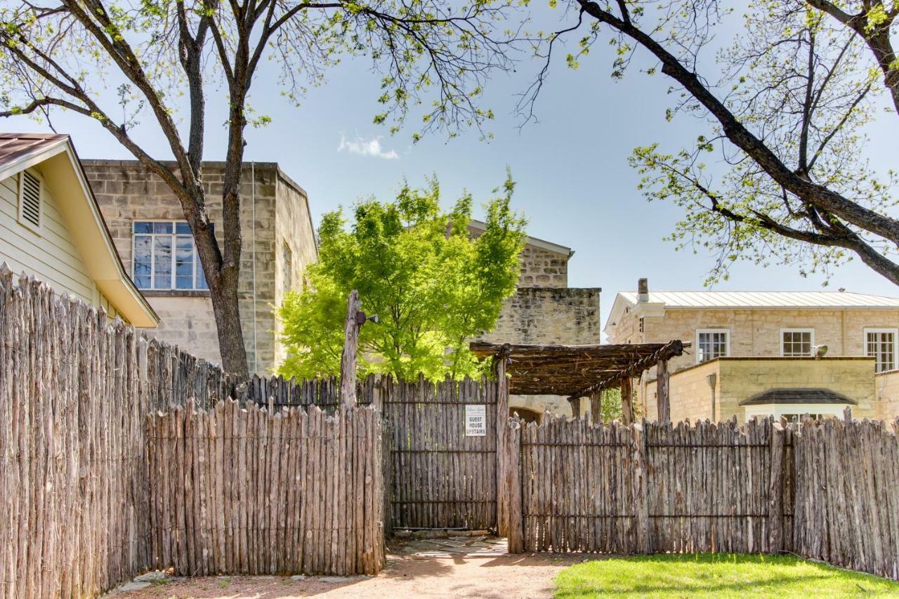 Eden's Gate Villa Fredericksburg Buitenkant foto