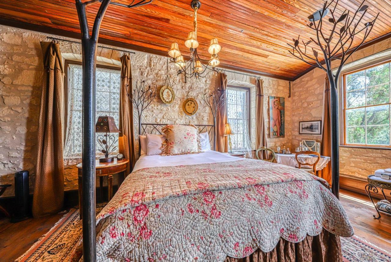 Eden's Gate Villa Fredericksburg Buitenkant foto