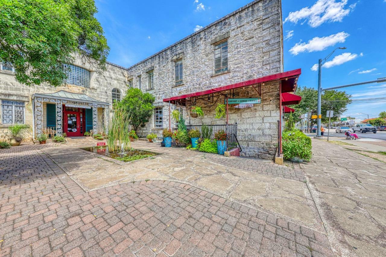 Eden's Gate Villa Fredericksburg Buitenkant foto